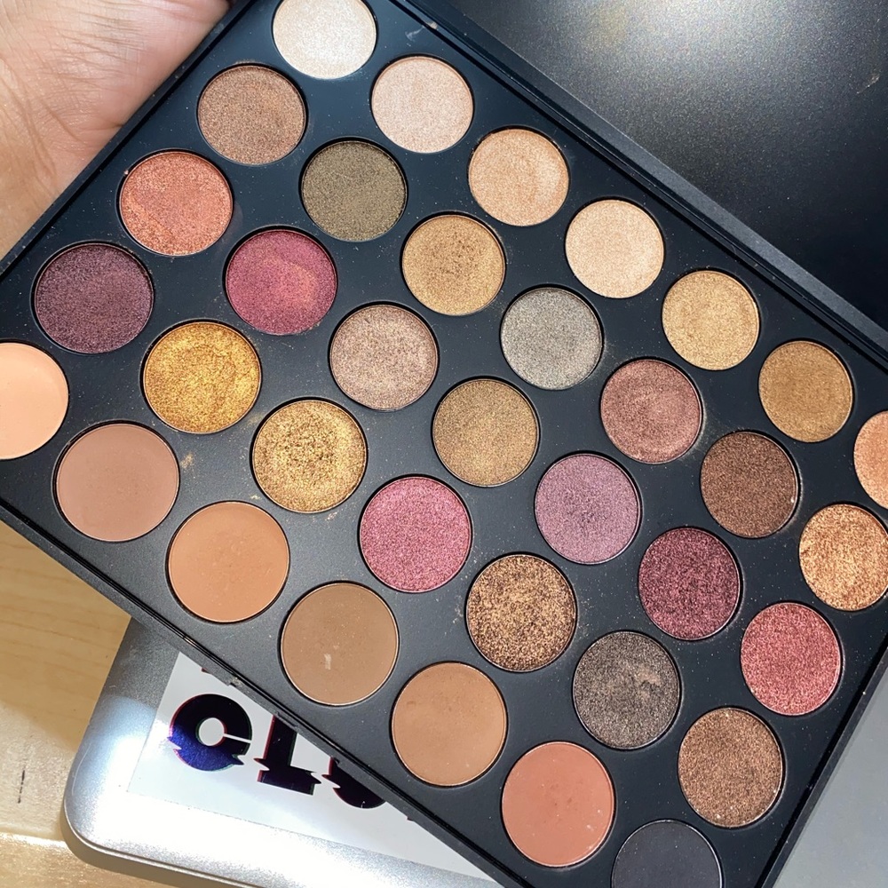 Morphe 35F Fall Into Frost Pallete